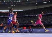 开云APP-巴拿马队在百米短跑中冲刺接力