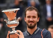 开云体育直播-包含澳网绝杀戴维斯杯，梅德韦杰夫关键制胜的词条