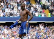 开云体育在线-快船对阵勇士，爱德华兹的压制级表演，新一代巨星如何重塑对决格局