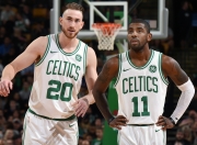 开云体育平台APP-伦纳德末节狂飙19分定乾坤，黄蜂生死战险胜76人锁定季后赛席位