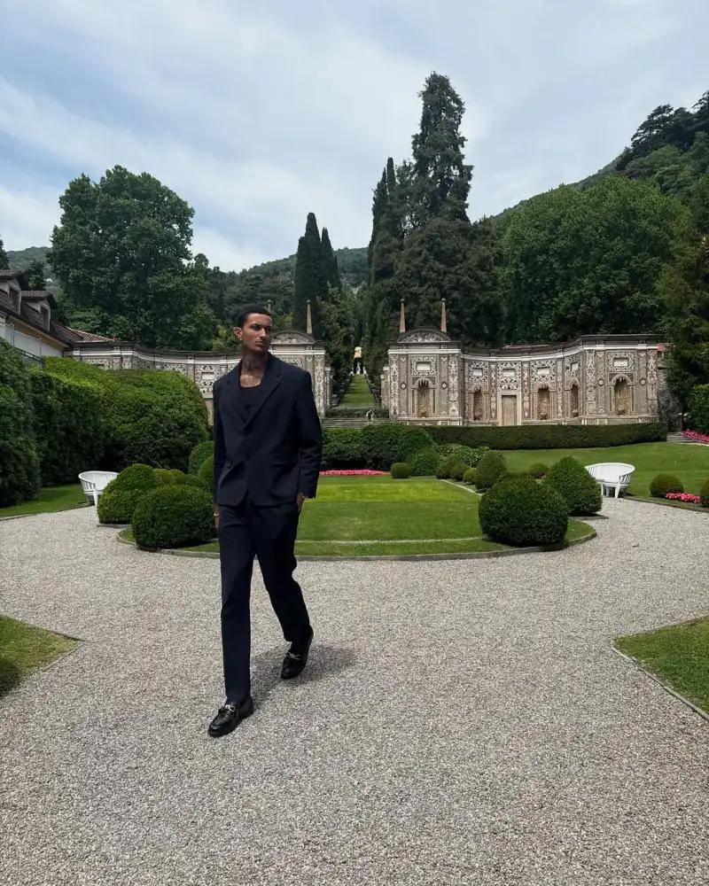 包含76人爆冷鹈鹕，凯尔·库兹马惊艳世界的词条