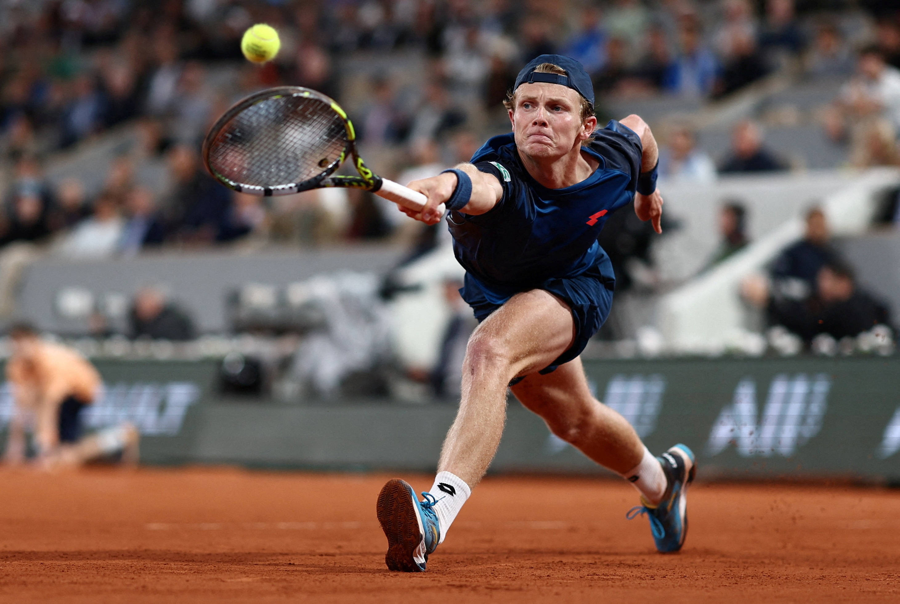 美国网球队绝杀世界网球队，阿尔卡拉斯关键制胜的简单介绍