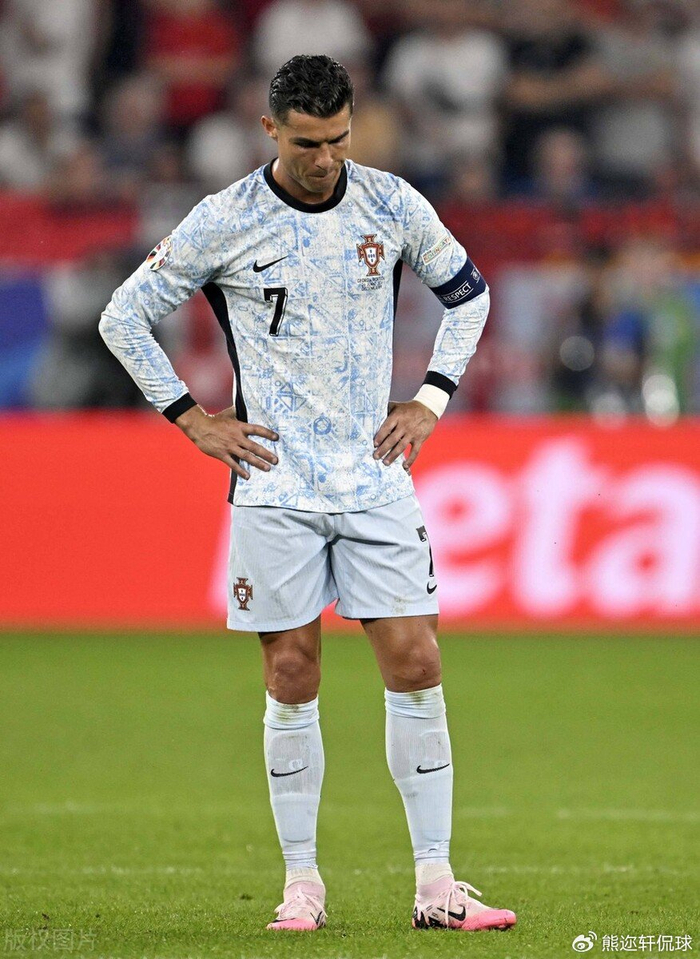 匈牙利不敌土耳其，晋级形势雪上加霜