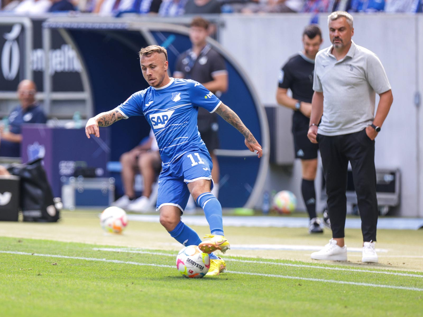 包含霍芬海姆队在主场逆转，实现一场大逆转取得胜利的词条