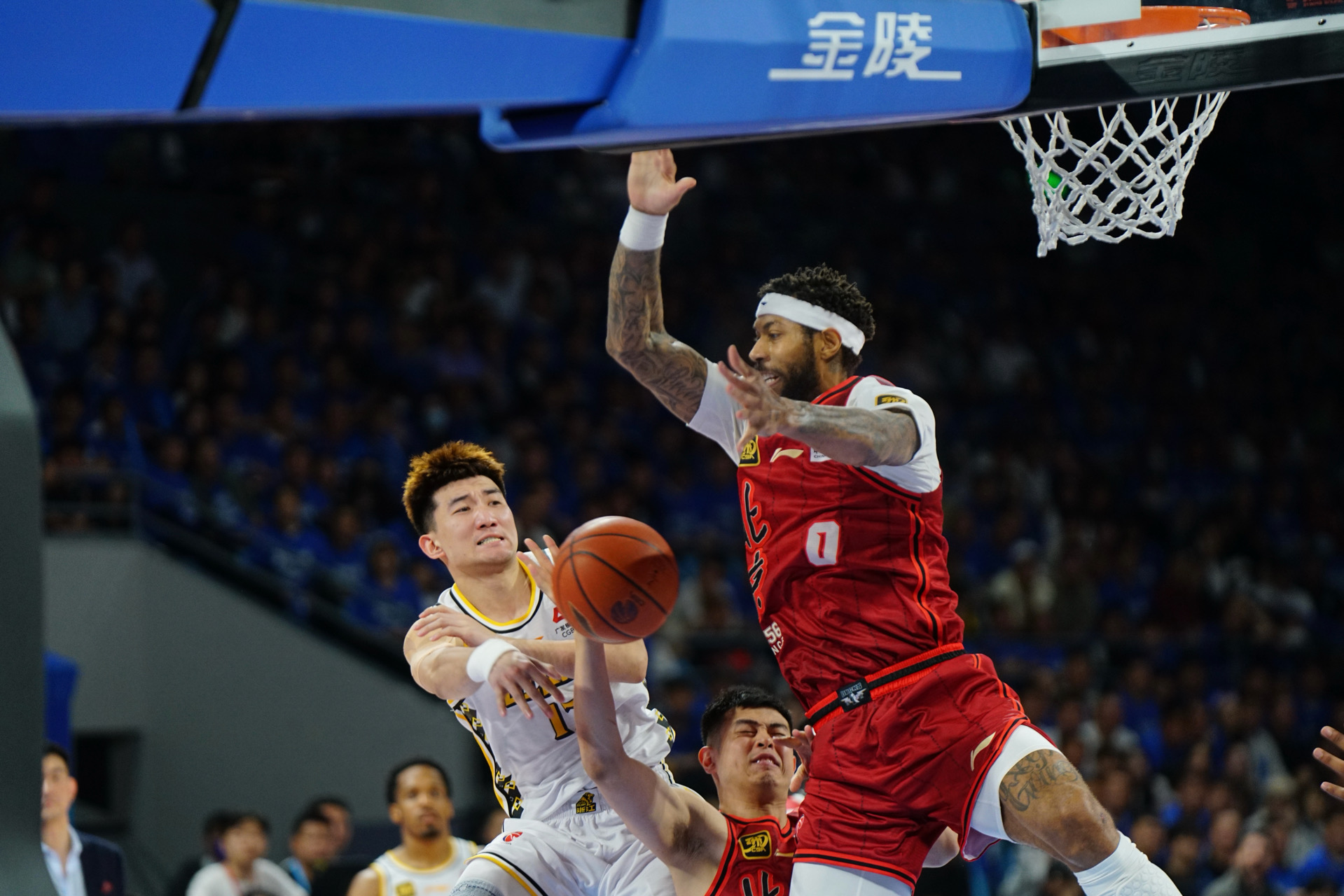 北京男篮主场大胜，状态正佳