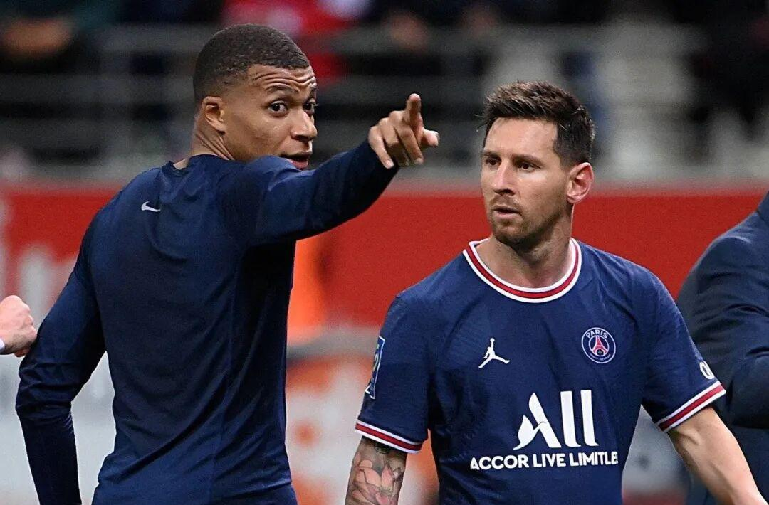 包含捷克队士气高涨，欧预赛表现稳定的词条