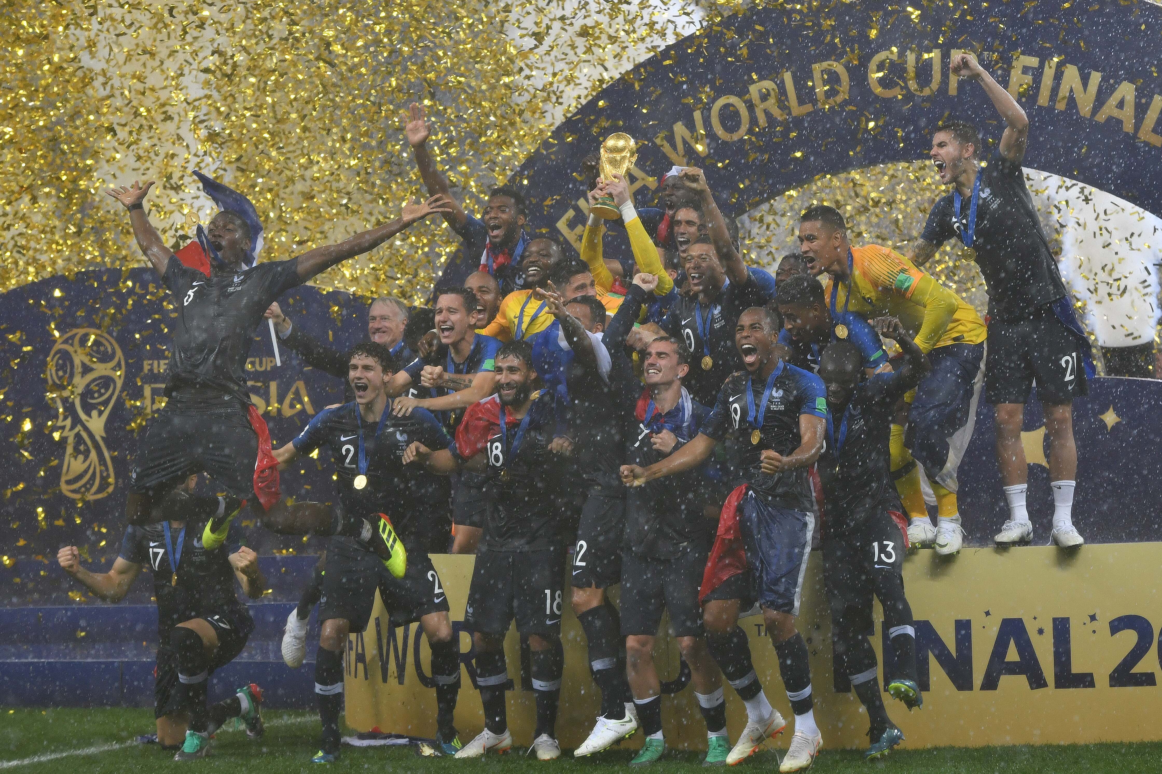 著名法国足球比赛拉开帷幕，吸引众多球迷的简单介绍