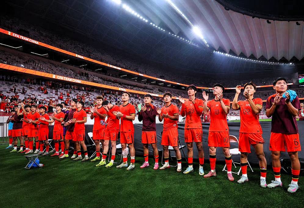 亚洲球员备战新一轮比赛，挑战对手