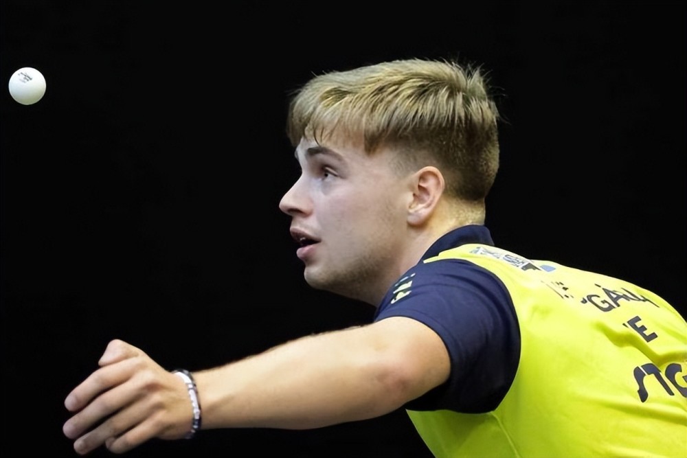 包含波尔图爆冷轻取胜利，出乎意料的词条