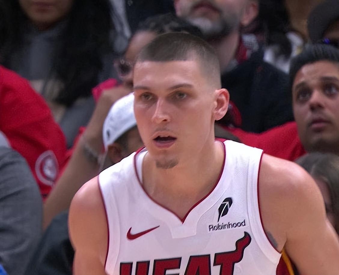 热火队大胜公牛，全队表现出色赢得比赛的简单介绍