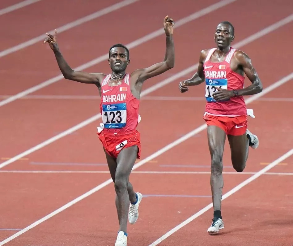 关于埃及马拉松选手破纪录夺金，创造力无极的信息