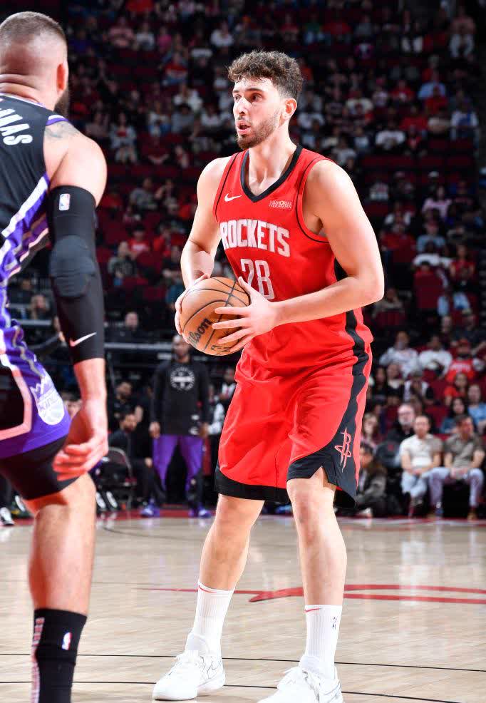 包含福建队轻取勇士，德罗赞高光表现的词条