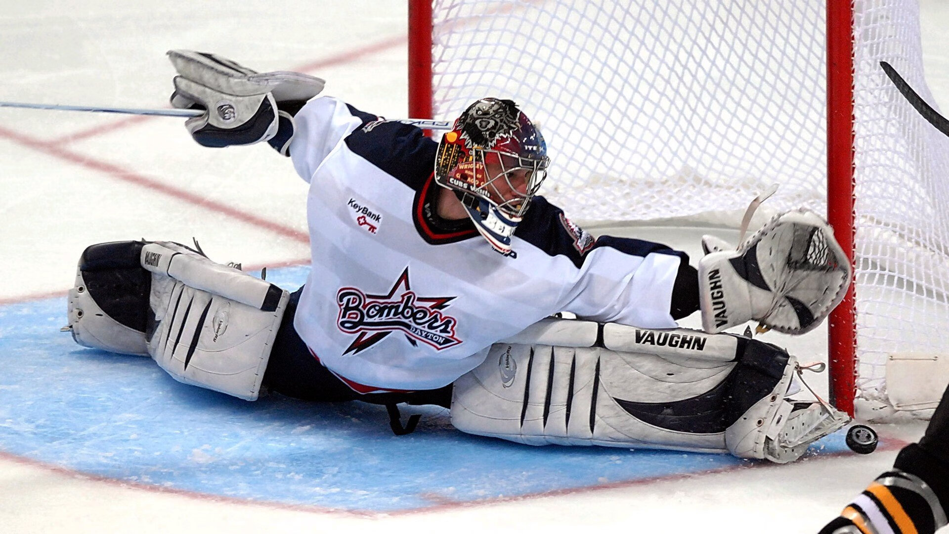 奥运周期关键战之夜，阿坎吉高光表现照亮晋级之路