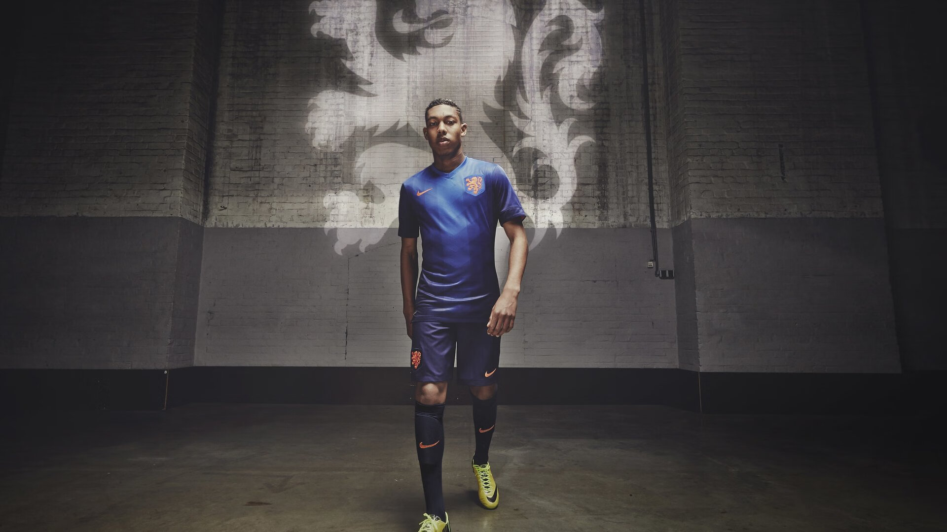 东决关键战之夜,阿什拉夫展现巨星价值,一球定乾坤,改写球队命运